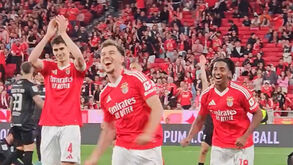 Para mais tarde recordar: Bajrami estreou-se assim a marcar pelo Benfica