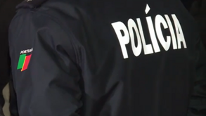 Dois agentes da PSP detidos nas buscas a esquadras por suspeitas de tortura