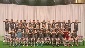 Máscara de Gyökeres chega à equipa sueca de sub-11 do Osteraker United 