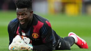 Schmeichel defende Onana e conta como explicou à mulher como é sofrer 'frangos' no Man. United