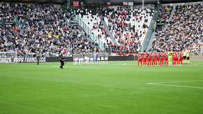 Juventus e Monza cumpriram minuto de silêncio em homenagem ao Papa Francisco