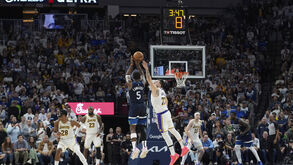 Lakers perdem em Minnesota e ficam em risco de eliminação