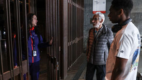 Metro de Lisboa ainda não sabe quantas pessoas estão retidas nas carruagens