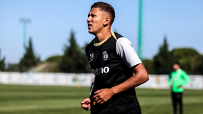 Kauã fratura o pé esquerdo e acaba a época após lesão sofrida no 1º Dezembro-Sporting B