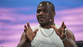 Francis Ngannou envolvido em acidente que resultou na morte de uma jovem de 17 anos