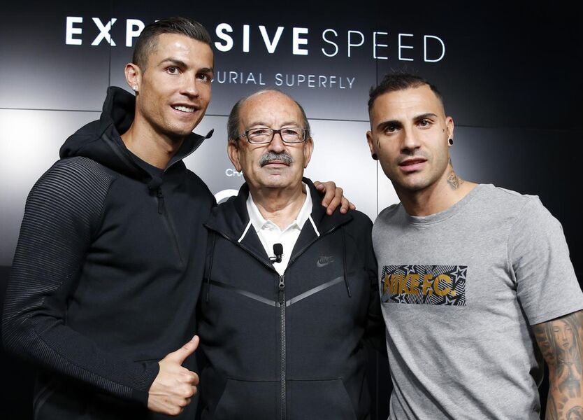 Cristiano Ronaldo reage à morte de Aurélio Pereira: «Nunca deixarei de estar grato...» - Sporting - Jornal Record