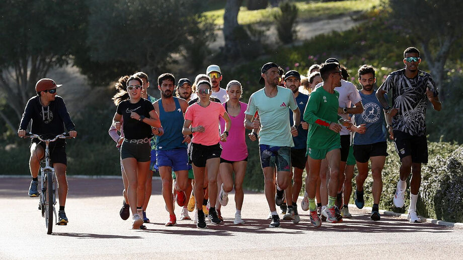 Atletas juntaram-se para uma semana de trabalho em Albufeira