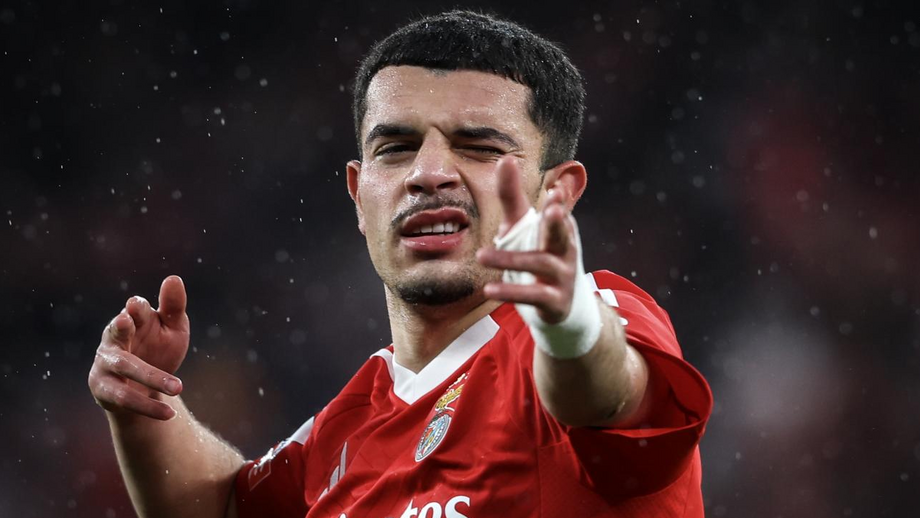 Amdouni festeja após marcar pelo Benfica