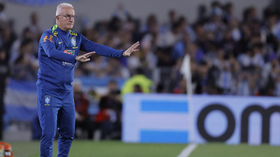 Dorival Júnior foi despedido no final de março