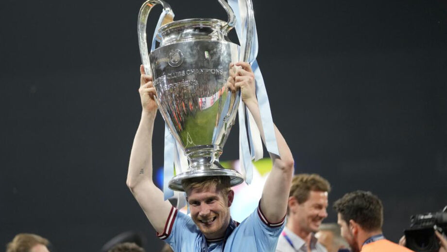 Kevin de Bruyne nos festejos da Champions em 2023