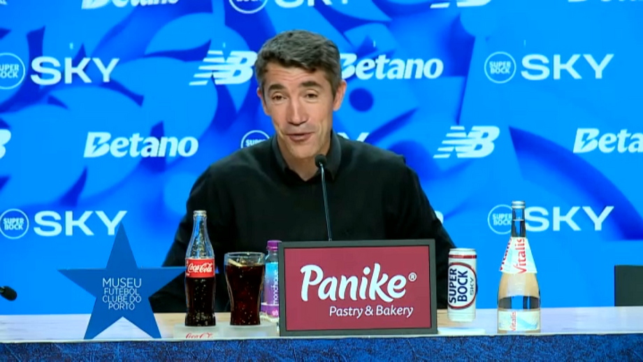 Segundo o técnico do Benfica, o extremo argentino esteve em foco na 1.ª parte do clássico do Dragão