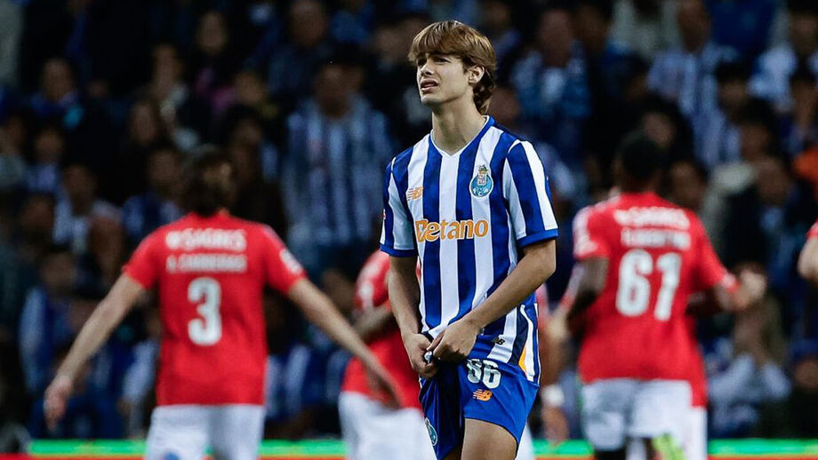 Rodrigo Mora não esconde desalento