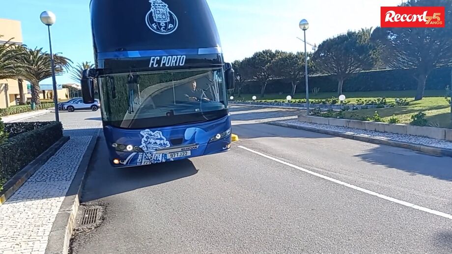 Para o primeiro treino após a derrota no clássico