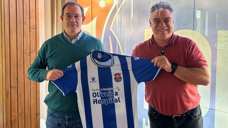 Mário Brito, presidente do Ol. Hospital, com Hidalgo Dal Colleto, investidor, quando celebraram acordo em abril 