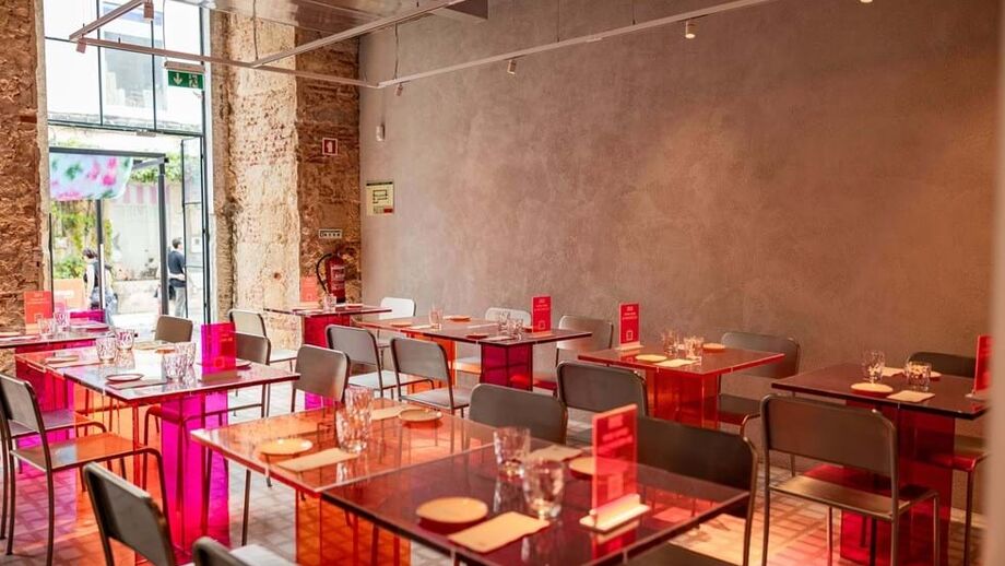 O Sophia Pizzoteca & Bar, no LX Factory, propõe para este fim de semana pizzas napolitanas mas também música