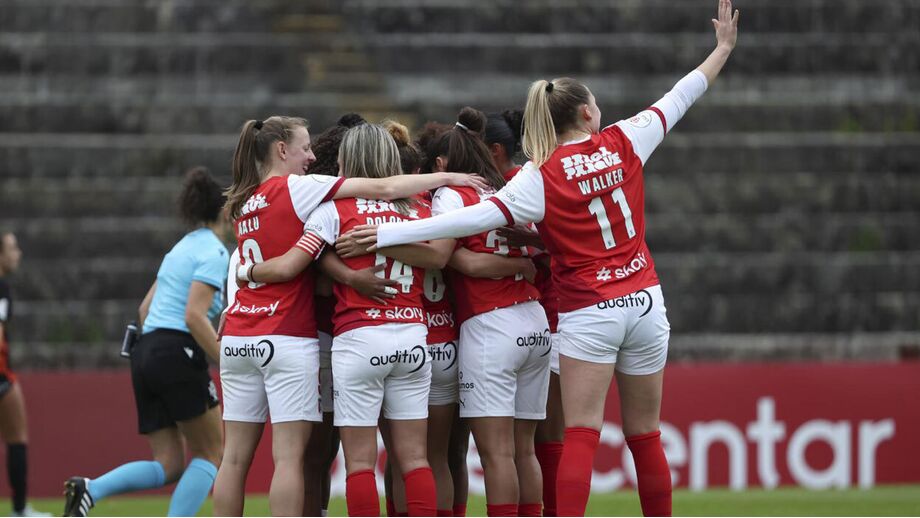 Jogadoras do Sp. Braga a festejar