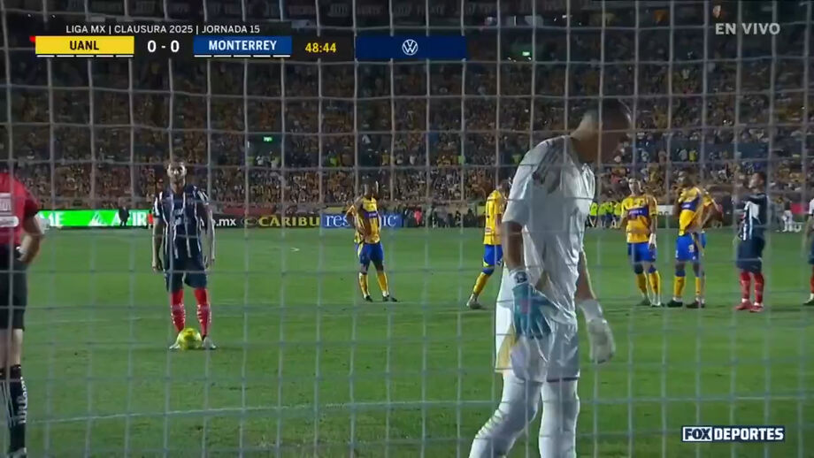 Jogador espanhol vai mostrando no México que quem sabe nunca esquece