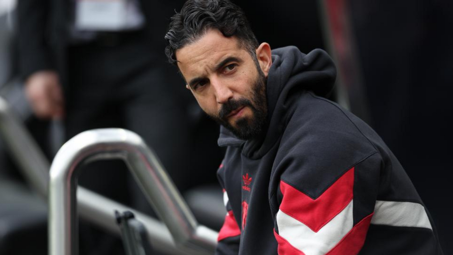 Ruben Amorim, treinador do Manchester United, durante o jogo com o Newcastle