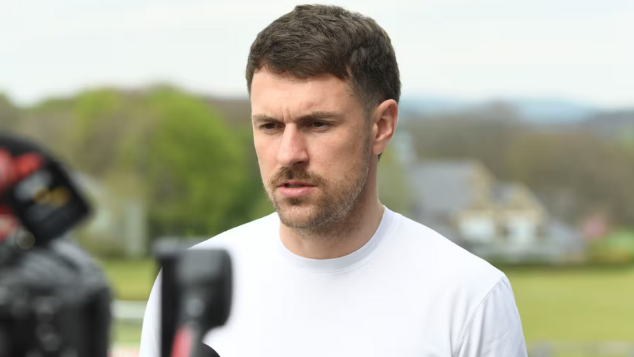 Aaron Ramsey anuncia retirada dos relvados