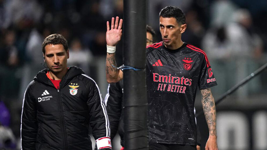 Di María, que cumpria o  quatro  desafio seguido como  titular,  para o campeonato,  saiu  aos 53  minutos