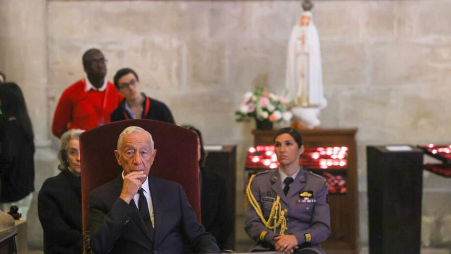 O Presidente da República, Marcelo Rebelo de Sousa, participou na segunda-feira na missa de sufrágio pelo Papa Francisco, na Sé de Lisboa