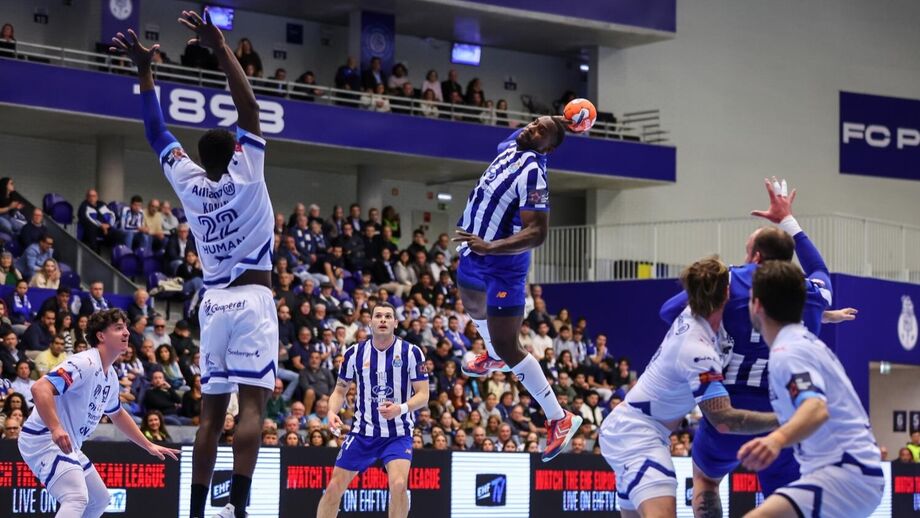 Valdés marcou seis golos
