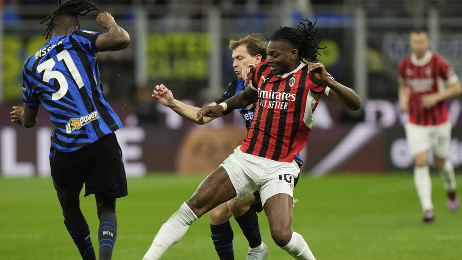 Rafael Leão em ação