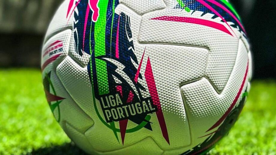 Jogo estava agendado para às 18 horas desta segunda-feira