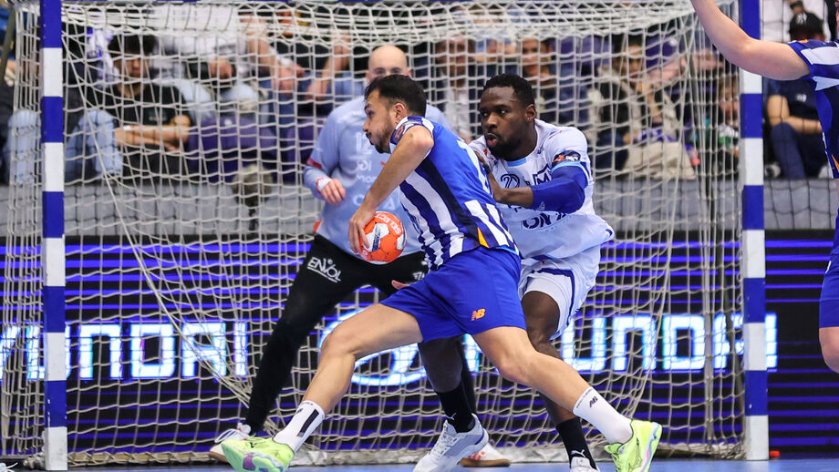 FC Porto em ação frente ao Montpellier