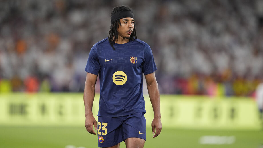 Jules Koundé tem sido um jogador-chave no Barcelona de Hansi Flick