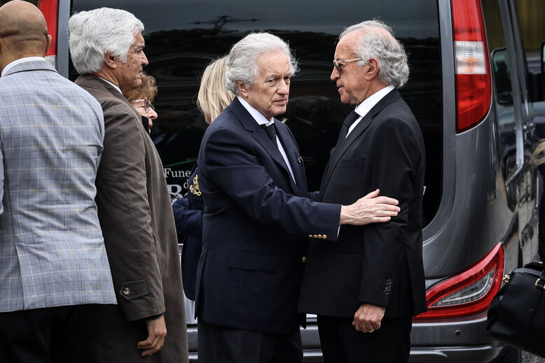 Carlos Pereira apoiado