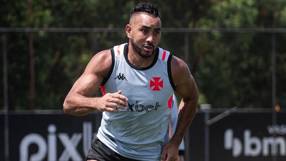 Dimitri Payet durante um treino do Vasco da Gama