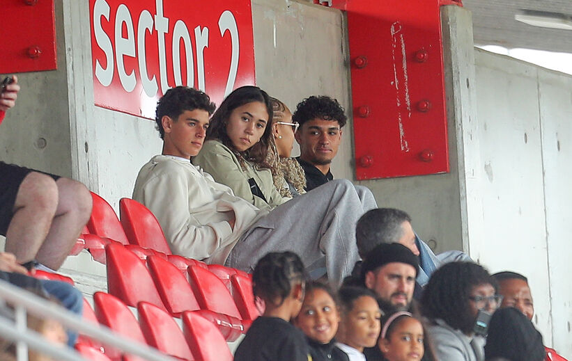 Gabriel Silva, avançado do Sporting, nas bancadas do Benfica Campus