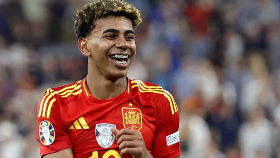 Lamine Yamal a representar Espanha