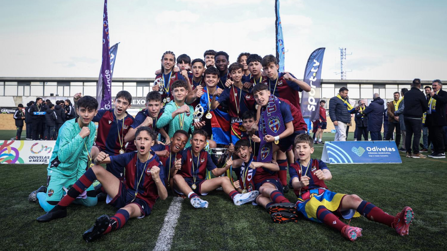 Levante vence Sporting e conquista 42.º Torneio da Pontinha