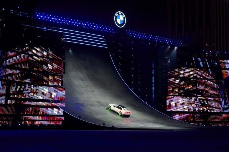 BMW Vision Driving Experience aponta ao futuro M3 eléctrico