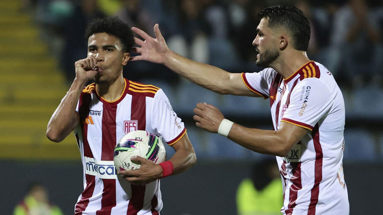 Gustavo Assunção, médio do AVS