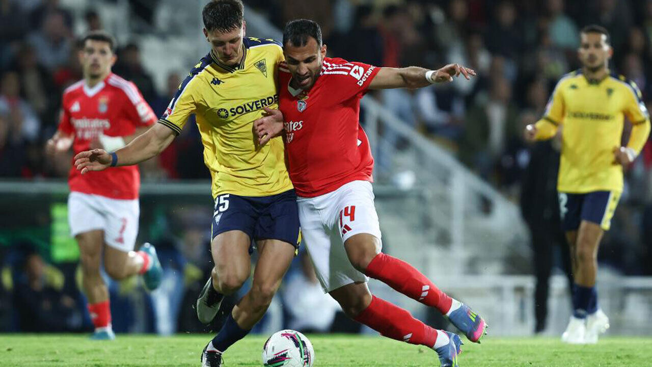 Pavlidis frente ao Estoril