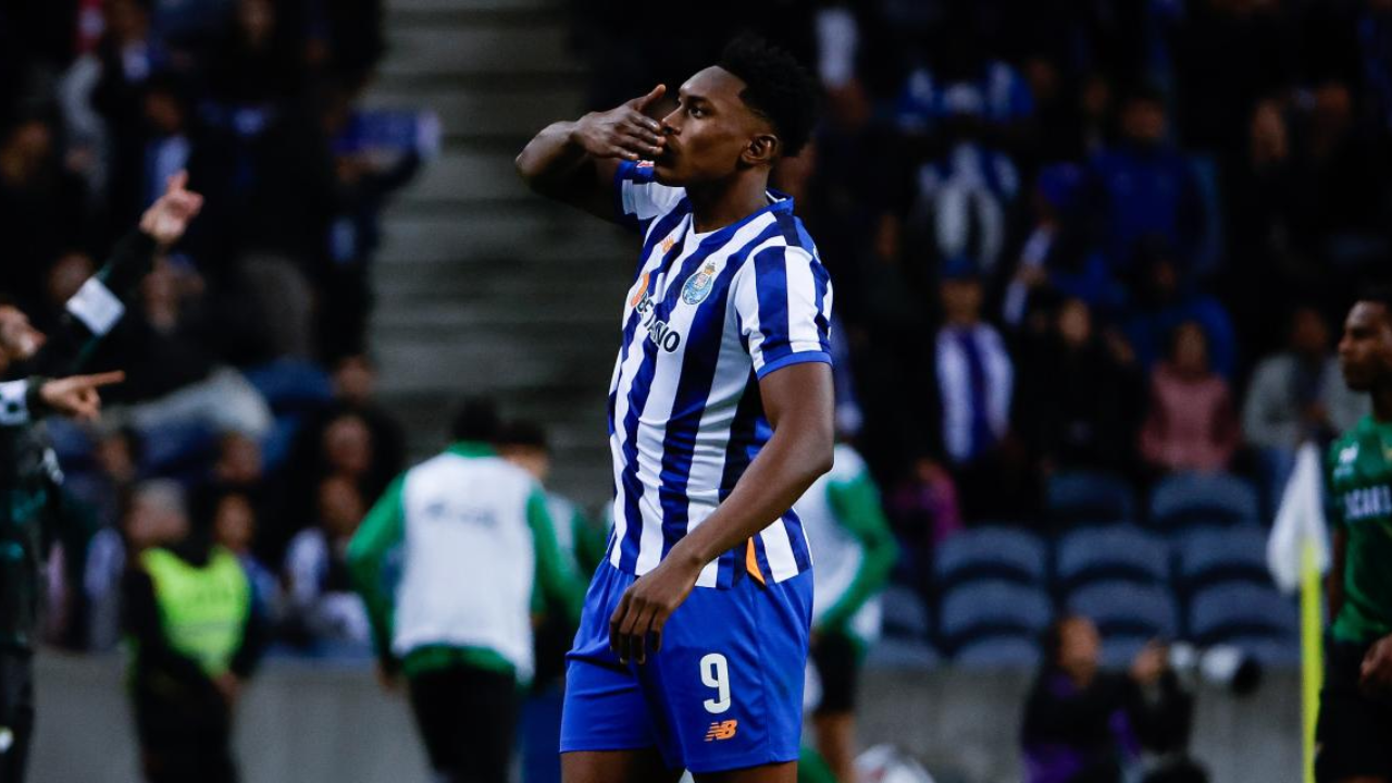 Samu festeja golo frente ao Moreirense, no Estádio do Dragão