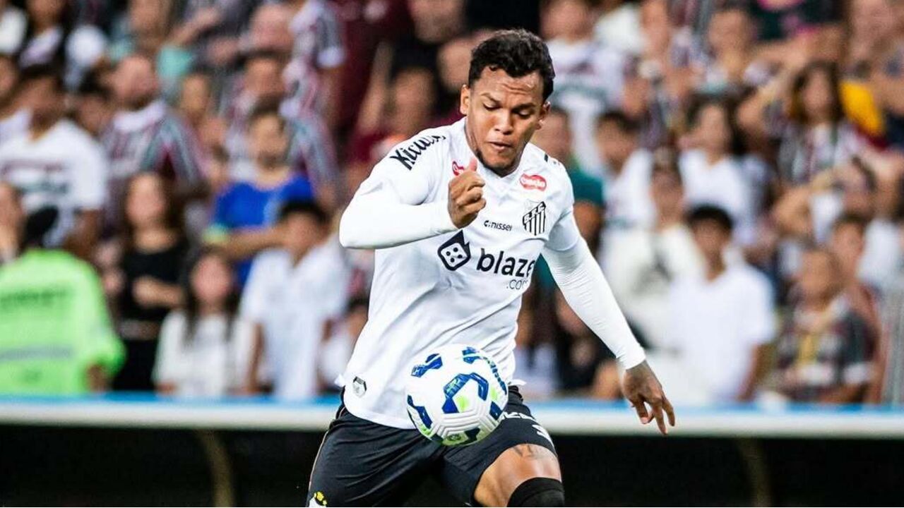 Gabriel Veron ao serviço do Santos