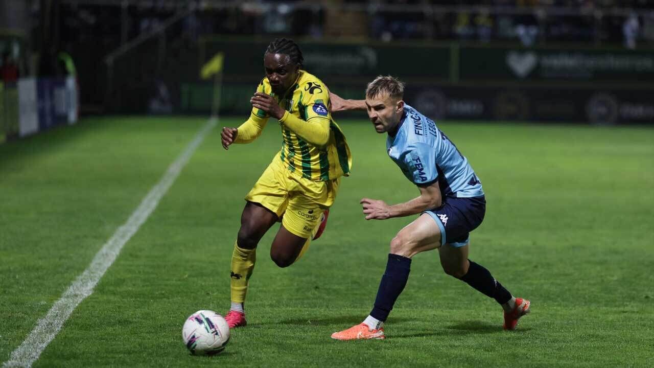 Tondela e Vizela podem subir já