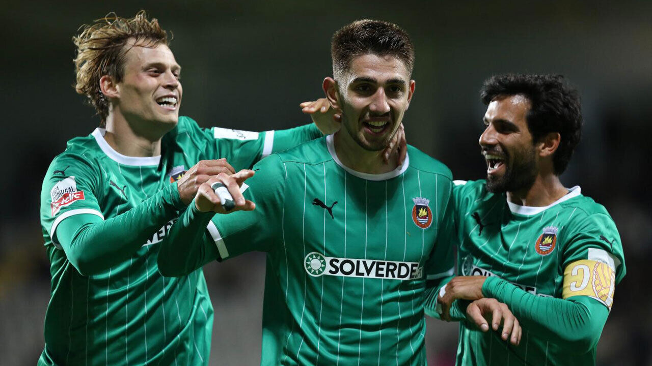 Tiknaz, João Graça e João Tomé a festejarem