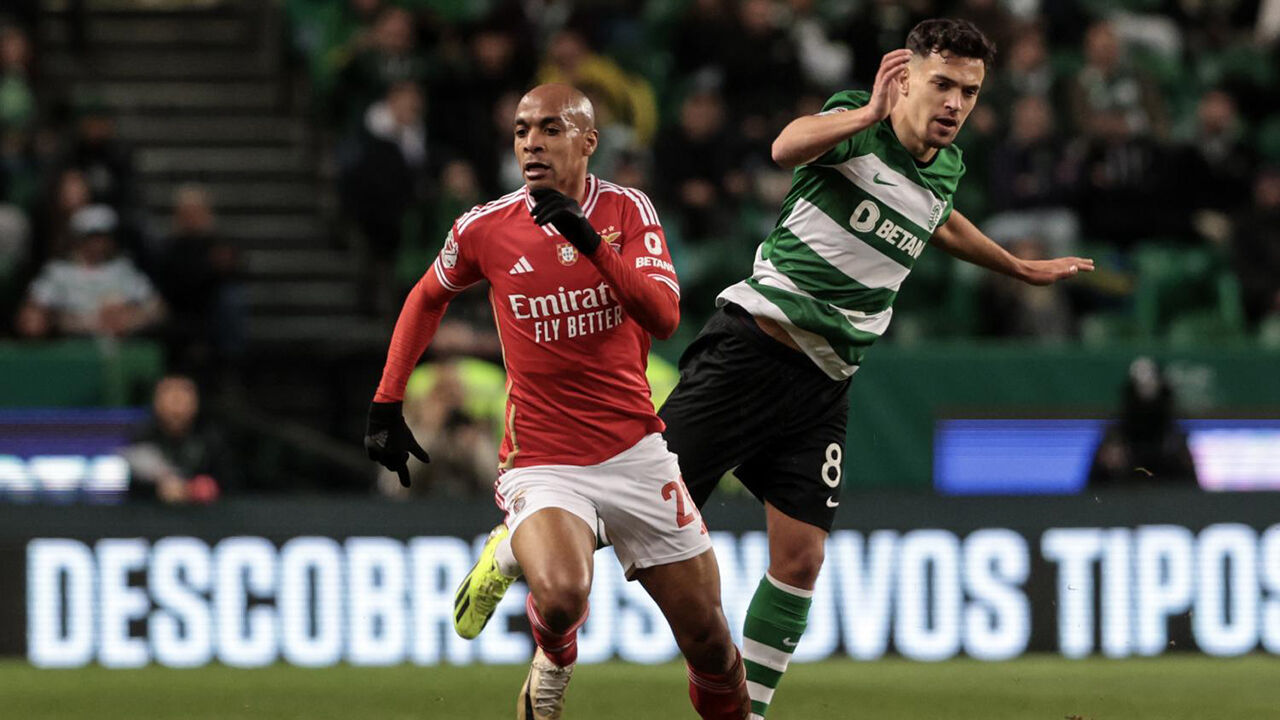 João Mário com Pote no dérbi de 2023/24