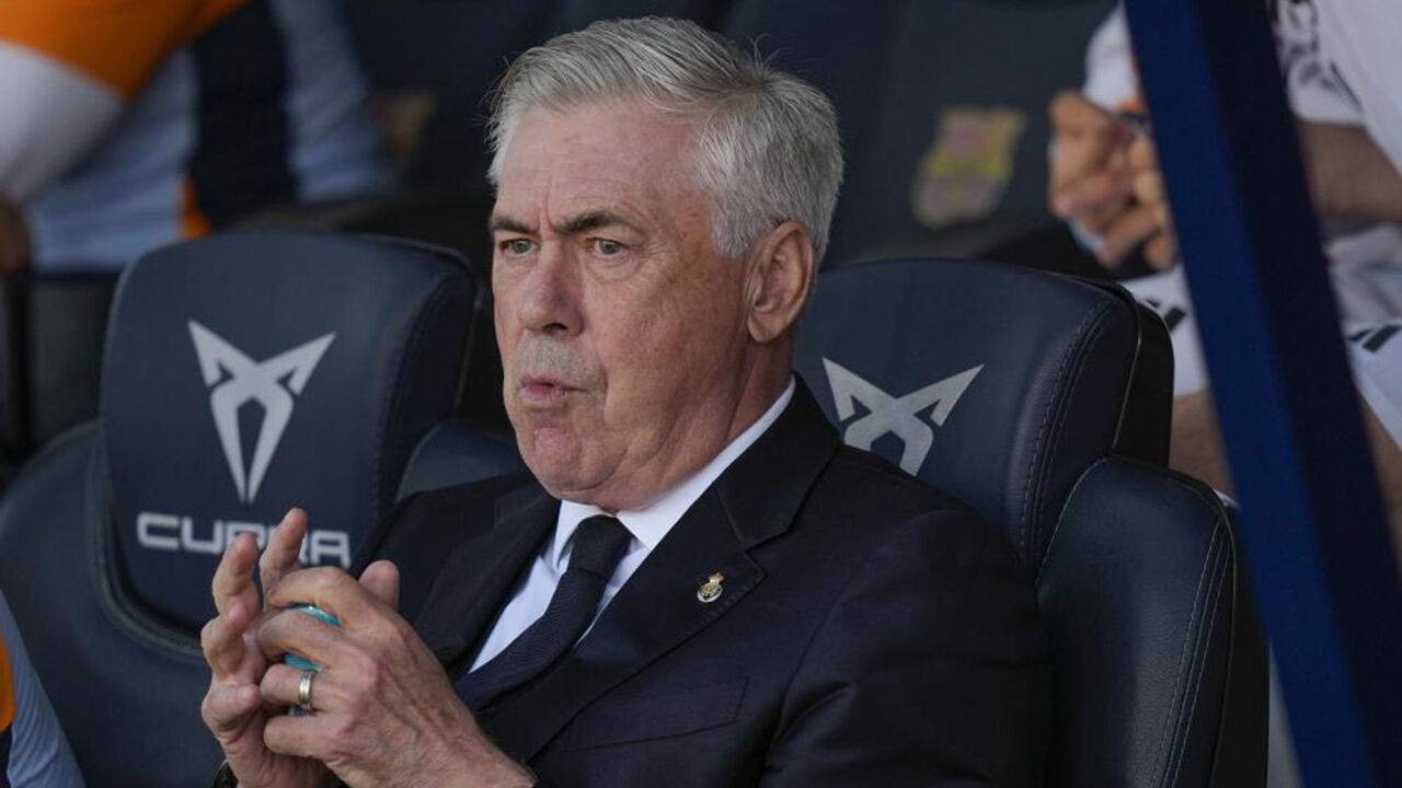 Ancelotti no banco do Real Madrid