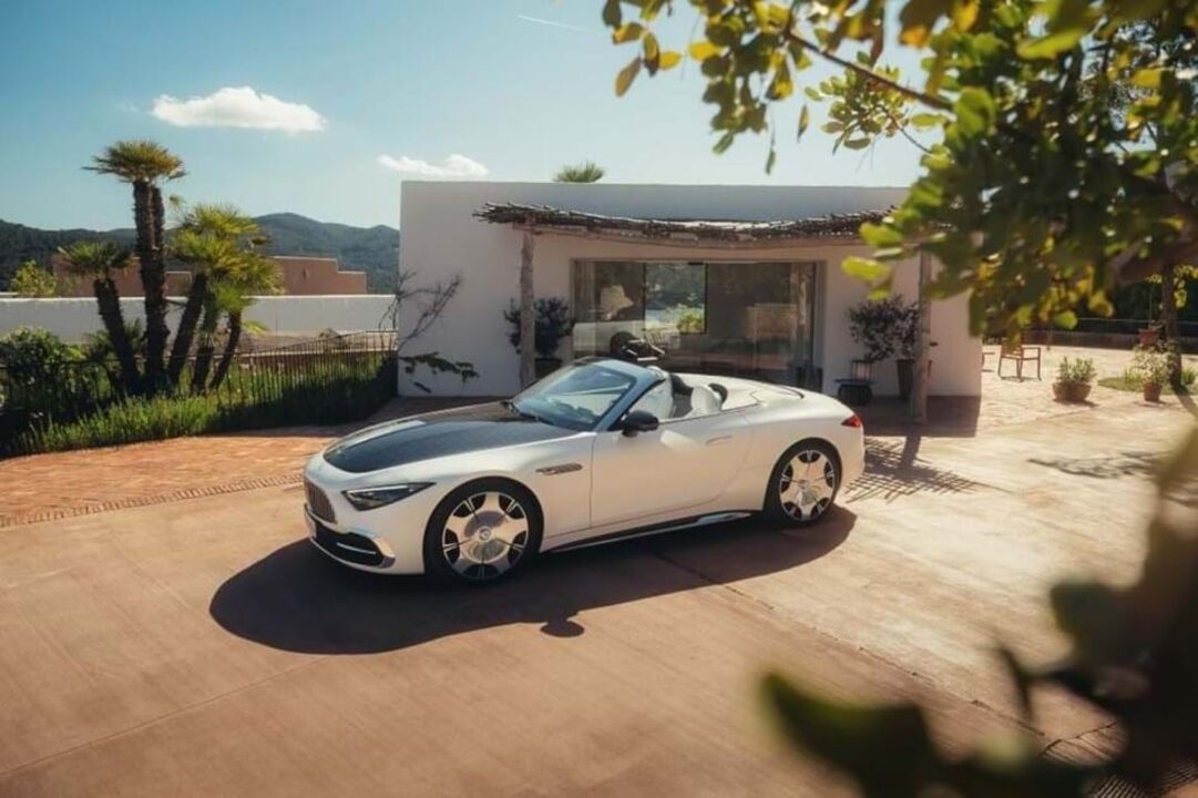 Mercedes-Maybach define Verão exclusivo com SL Monogram Series
