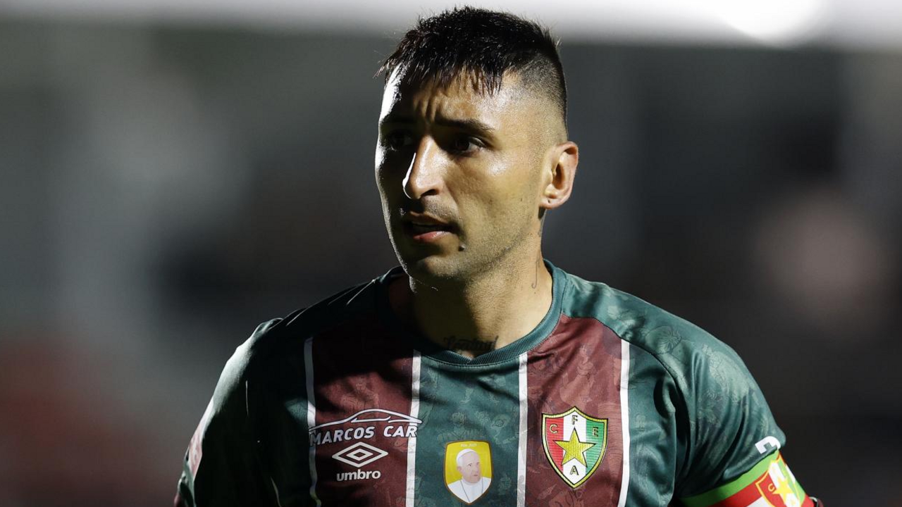Alan Ruiz, jogador do Estrela da Amadora