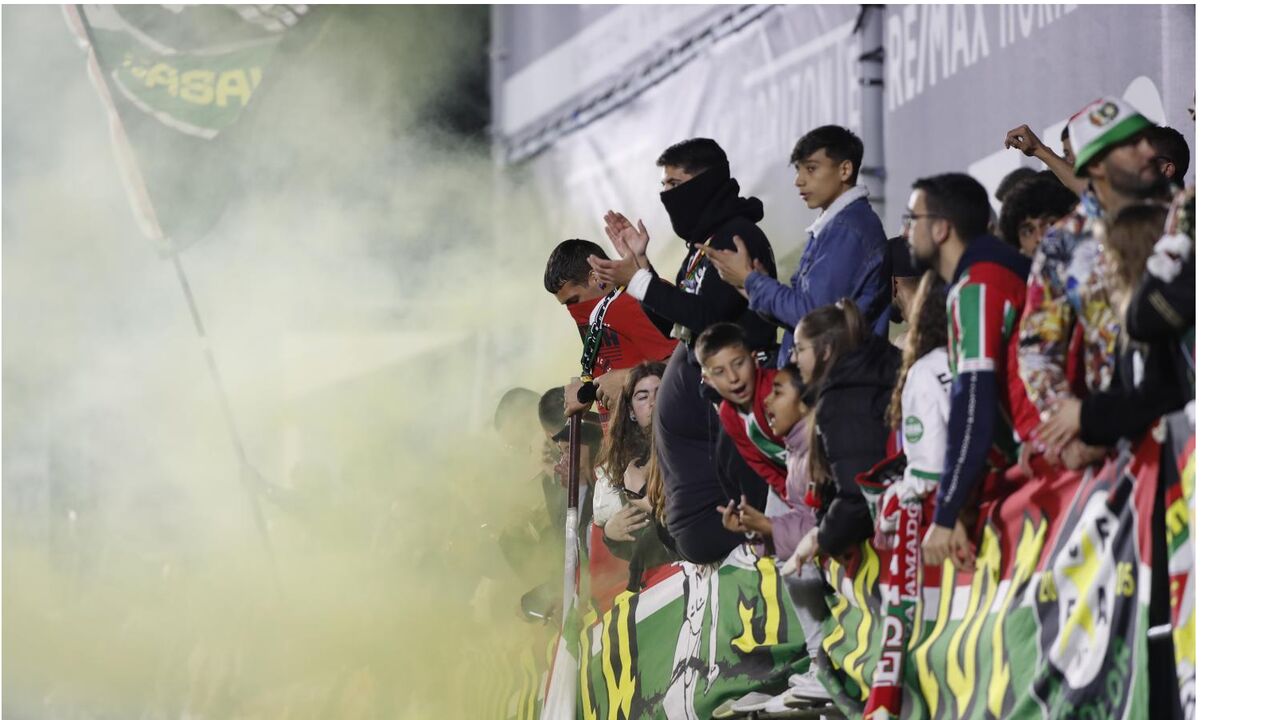 Claque Magia Tricolor vai apoiar a equipa na Amoreira
