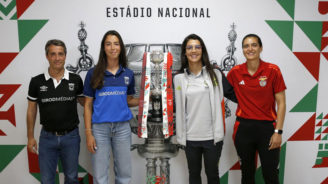 Gonçalo Nunes, Carolina Garcia, (Torreense); Carole Costa, Filipa Patão (Benfica)