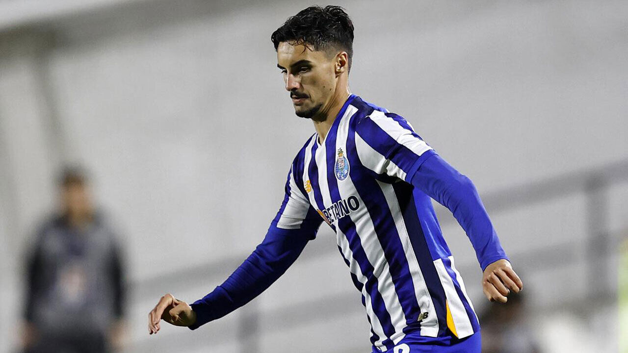 Eustáquio, médio do FC Porto