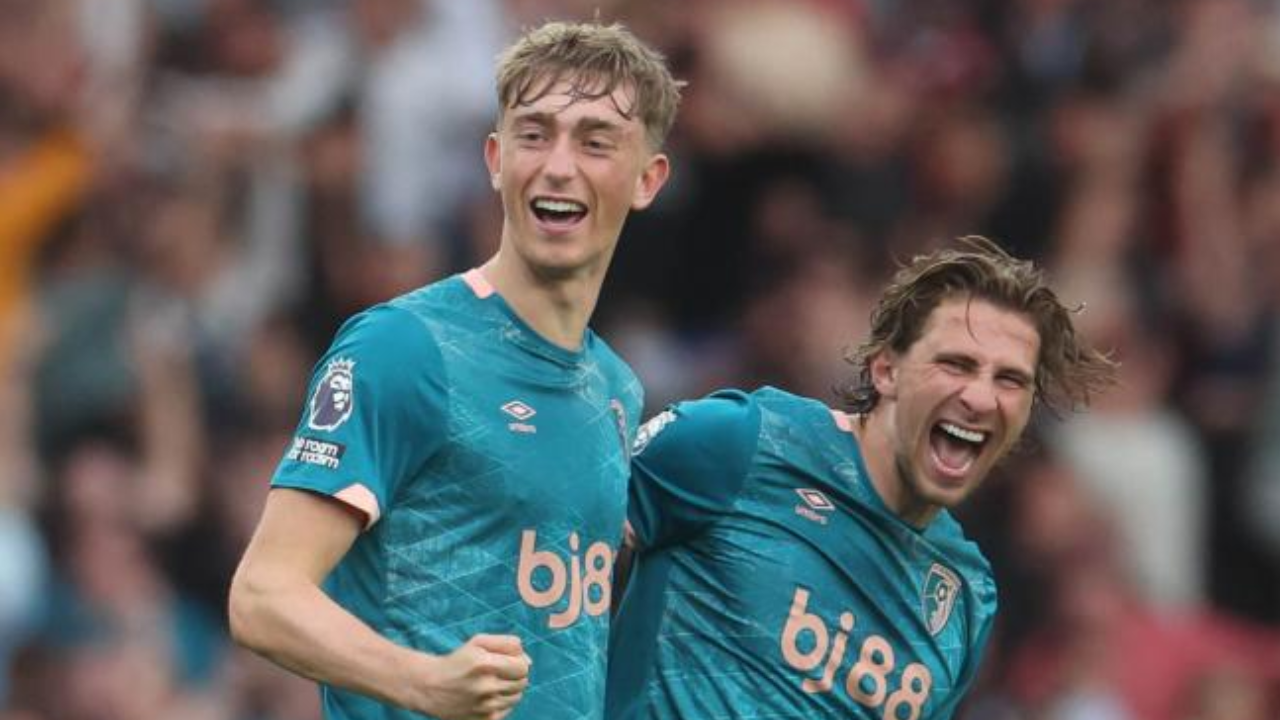 Huijsen (à esquerda) está prestes a ser oficializado como reforço do Real Madrid